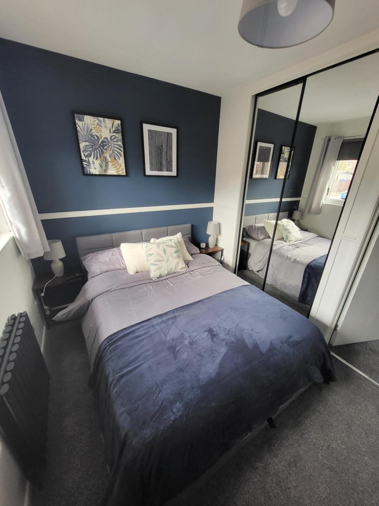 Stylish Home In Linlithgow With Free Parking Exterior foto