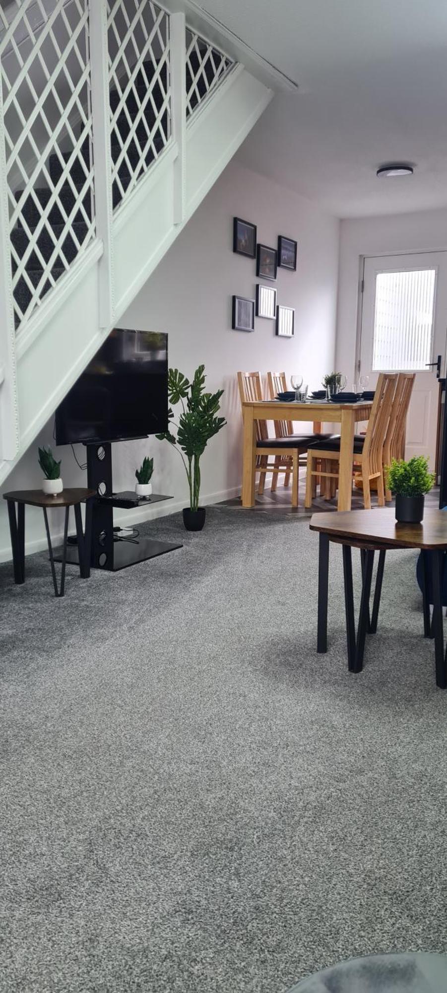 Stylish Home In Linlithgow With Free Parking Exterior foto